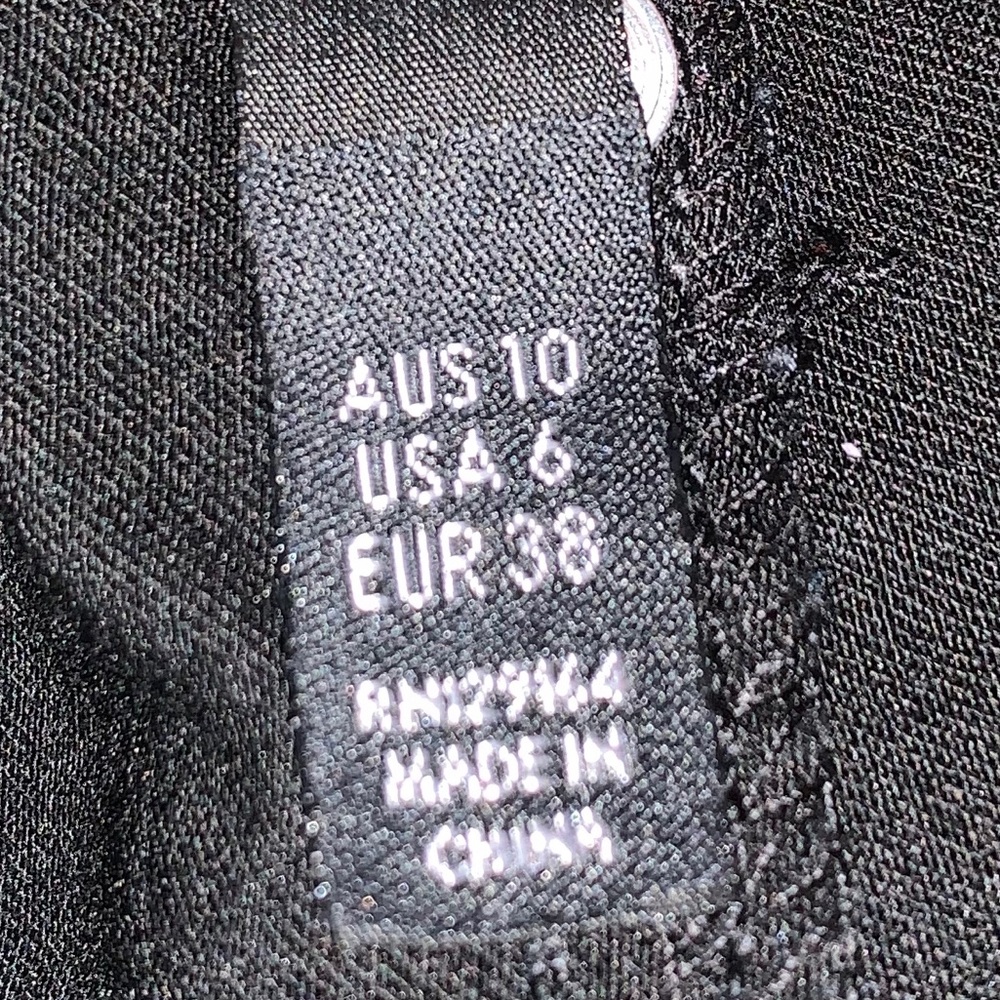 BLACK PLEATHER JEANS - Picture 7 of 7